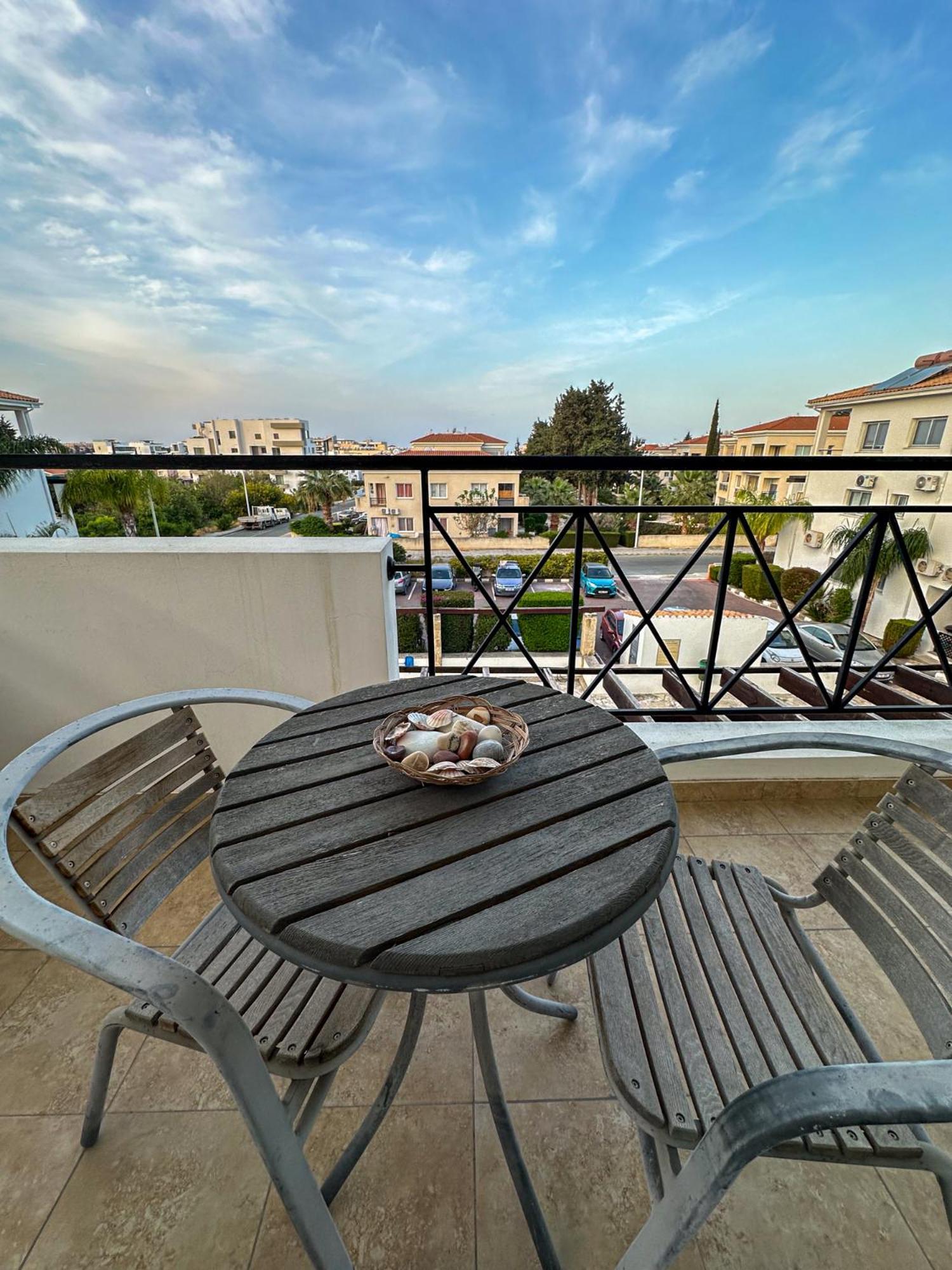 Nefeli Blue-Horizon 2B, Pool, Suites, Big Balconies Пафос Экстерьер фото